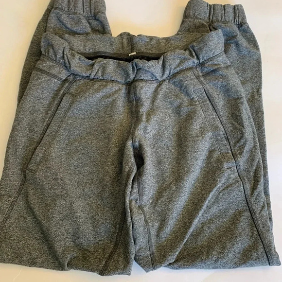 Lululemon Sattva Pant lI
Heathered grey.  Size 4 - Picture 7 of 16